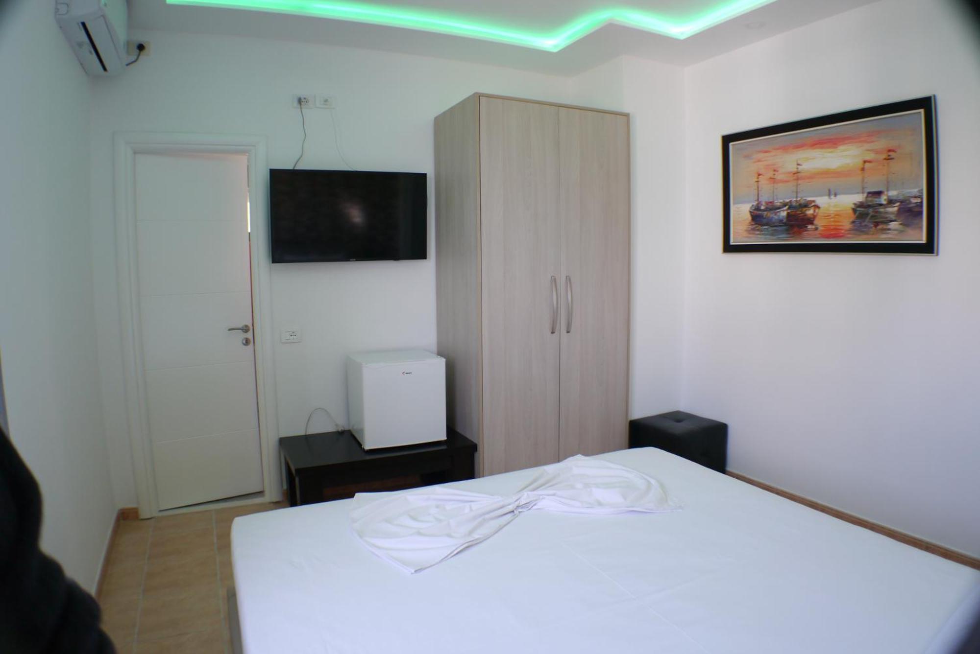 Espana Aparthotel Shkallnur Exterior foto