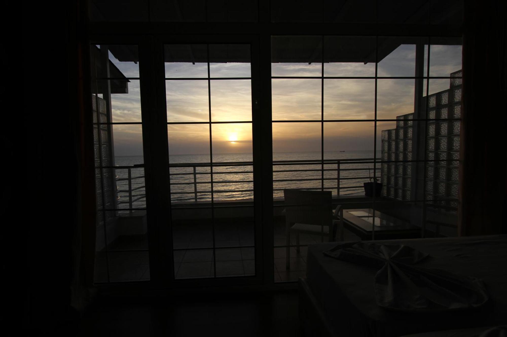 Espana Aparthotel Shkallnur Quarto foto