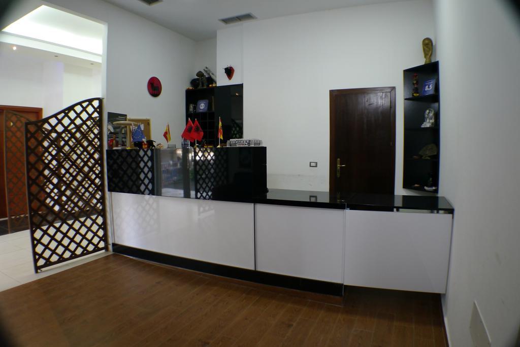 Espana Aparthotel Shkallnur Exterior foto